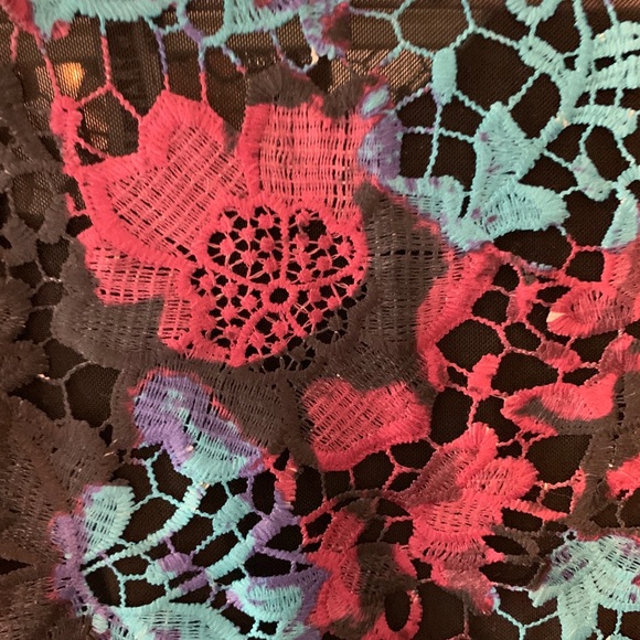 S TRACY REESE TOP - Picture 7 of 7